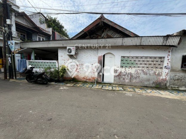 Rumah Modern Cantik 5 KT Bisa Langsung Pindah di Pulo Gadung Rumah Modern Cantik 5 KT Bisa Langsung Pindah di Pulo Gadung