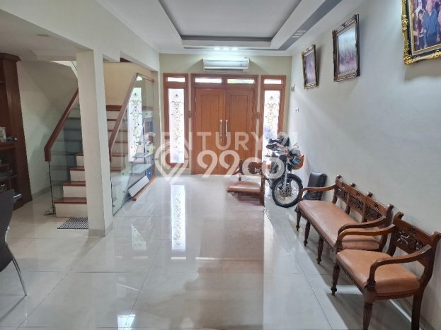 Rumah Modern Cantik 4 Kamar Bisa Langsung Pindah di Duren Sawit Rumah Modern Cantik 4 Kamar Bisa Langsung Pindah di Duren Sawit