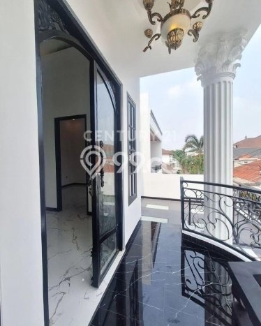Hunian Mewah LB 210m2 Siap Huni Desain Elegan di Pulomas, Jakarta Timur Hunian Mewah LB 210m2 Siap Huni Desain Elegan di Pulomas, Jakarta Timur