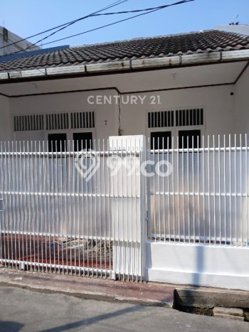 Dijual Rumah Eksklusif 3 KT di Pondok Kelapa, Jakarta Timur Dijual Rumah Eksklusif 3 KT di Pondok Kelapa, Jakarta Timur