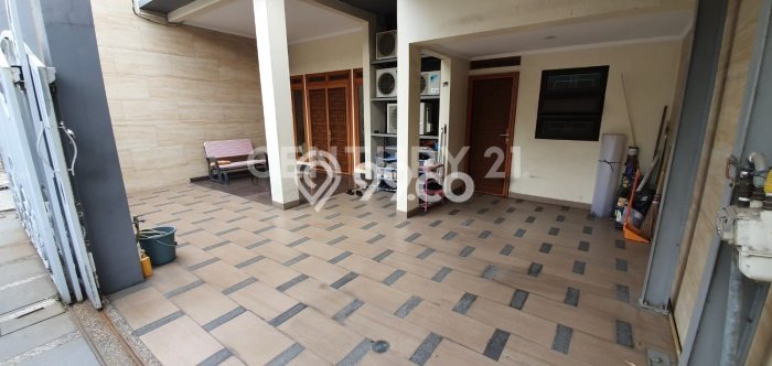 Rumah Modern Cantik 4 Kamar Bisa Langsung Pindah di Duren Sawit Rumah Modern Cantik 4 Kamar Bisa Langsung Pindah di Duren Sawit