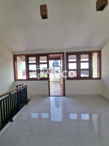 Dijual Rumah Eksklusif 3 KT di Bintaro, Tangerang Selatan Dijual Rumah Eksklusif 3 KT di Bintaro, Tangerang Selatan