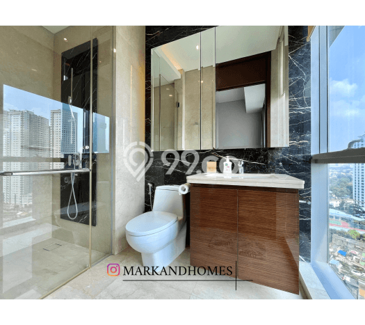 Apartemen Siap Huni di Sudirman, 4 KM, Luas 268m2m² Apartemen Siap Huni di Sudirman, 4 KM, Luas 268m2m²