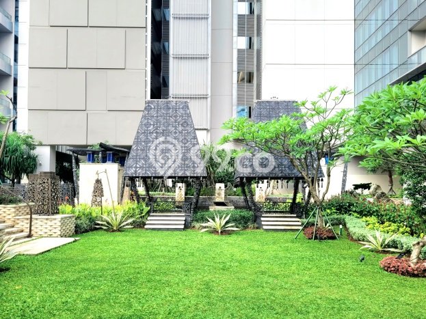 Apartemen Siap Huni di Sudirman, 4 KM, Luas 268m2m² Apartemen Siap Huni di Sudirman, 4 KM, Luas 268m2m²