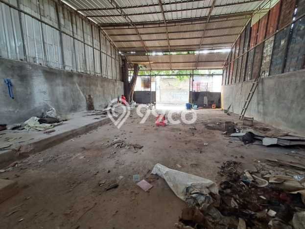 Unit Gudang Disewakan di Kapuk di Area Ramai & Strategis Unit Gudang Disewakan di Kapuk di Area Ramai & Strategis