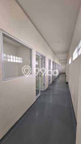 PRIME LOCATION! Gudang di Karawaci, Luas 720m², Area Bisnis, Lokasi Strategis PRIME LOCATION! Gudang di Karawaci, Luas 720m², Area Bisnis, Lokasi Strategis