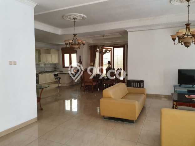 For Sale! Premium House LT 395m2 Desain Elegan di Kemang For Sale! Premium House LT 395m2 Desain Elegan di Kemang