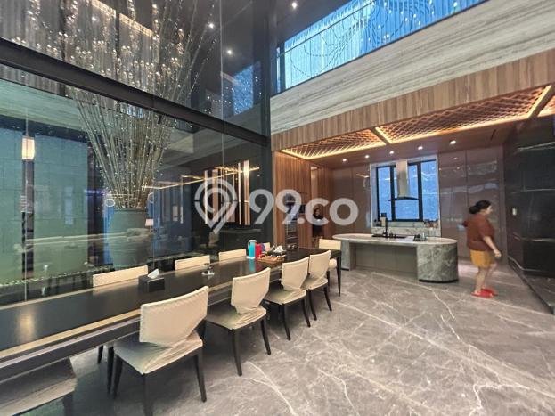 Rumah Mewah LB 1300m2 Siap Pakai Desain Elegan di Pantai Indah Kapuk, Jakarta Utara Rumah Mewah LB 1300m2 Siap Pakai Desain Elegan di Pantai Indah Kapuk, Jakarta Utara