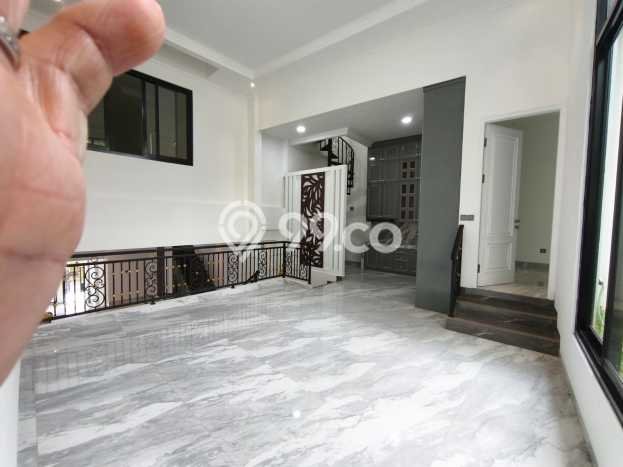 Rumah Elit LB 360m2 Siap Huni Desain Elegan di Bintaro, Tangerang Selatan Rumah Elit LB 360m2 Siap Huni Desain Elegan di Bintaro, Tangerang Selatan