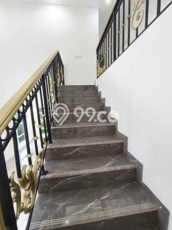 Rumah Elit Modern Tanpa Renovasi di Sektor 9-Bintaro Tangerang Selatan Rumah Elit Modern Tanpa Renovasi di Sektor 9-Bintaro Tangerang Selatan