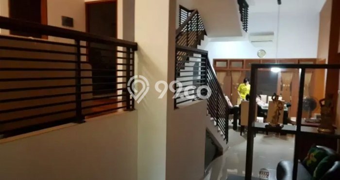 Kesempatan Investasi di Puri Indah, Dekat Kawasan Komersial, Jakarta Barat - LT 140m² Kesempatan Investasi di Puri Indah, Dekat Kawasan Komersial, Jakarta Barat - LT 140m²