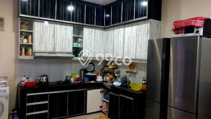 PROPERTI PILIHAN! Rumah Asri di Green Lake City, LT 108m² Bangunan 195m² PROPERTI PILIHAN! Rumah Asri di Green Lake City, LT 108m² Bangunan 195m²