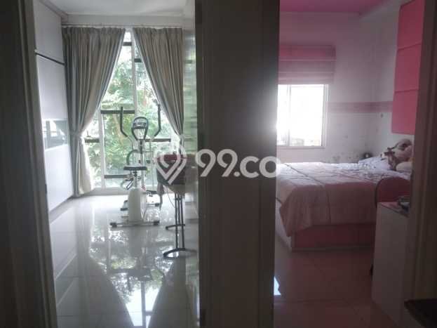 Bisa KPR! Rumah Asri di Green Lake City, LT 90m² LB 130m² Bisa KPR! Rumah Asri di Green Lake City, LT 90m² LB 130m²