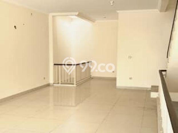 AREA TERSIBUK! Ruko Kawasan Green Lake City, Luas 236m², Nilai Tinggi AREA TERSIBUK! Ruko Kawasan Green Lake City, Luas 236m², Nilai Tinggi