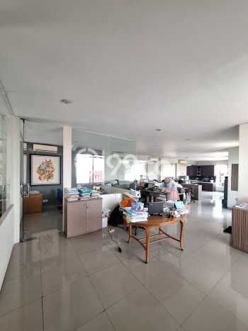 KAWASAN BISNIS! Kantor Kawasan Cipondoh, Luas 1762m², Jalan Raya KAWASAN BISNIS! Kantor Kawasan Cipondoh, Luas 1762m², Jalan Raya