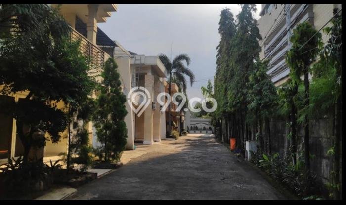 Jual Rumah Luas Megah Dengan View Eksklusif di Kemang, Jakarta Selatan Jual Rumah Luas Megah Dengan View Eksklusif di Kemang, Jakarta Selatan