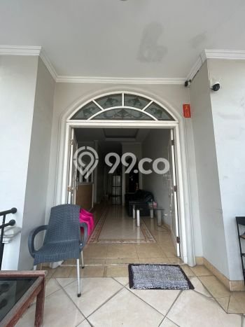 Rumah Mewah LB 300m2 Siap Pakai Desain Elegan di Modernland, Tangerang Rumah Mewah LB 300m2 Siap Pakai Desain Elegan di Modernland, Tangerang