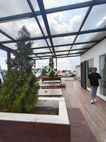 Hunian Elit LB 400m2 Siap Pakai Desain Elegan di Meruya, Jakarta Barat Hunian Elit LB 400m2 Siap Pakai Desain Elegan di Meruya, Jakarta Barat