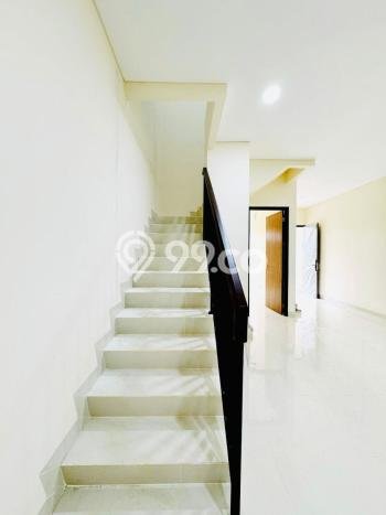 Rumah Mewah LB 140m2 Siap Pakai Desain Elegan di Metland Puri, Jakarta Barat Rumah Mewah LB 140m2 Siap Pakai Desain Elegan di Metland Puri, Jakarta Barat