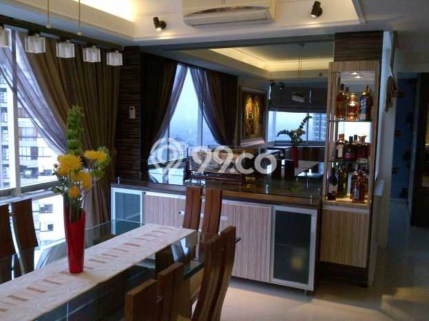 Hunian Apartemen Eksklusif untuk Dijual di Jakarta Barat dengan 3 BR & 2 Kamar Mandi Hunian Apartemen Eksklusif untuk Dijual di Jakarta Barat dengan 3 BR & 2 Kamar Mandi