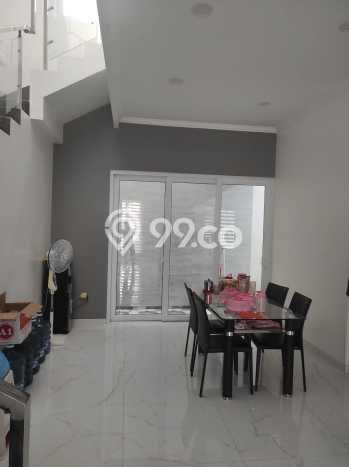 Dijual Rumah Premium dengan Fasilitas Sekitar Komplit di Karawaci, Tangerang Dijual Rumah Premium dengan Fasilitas Sekitar Komplit di Karawaci, Tangerang