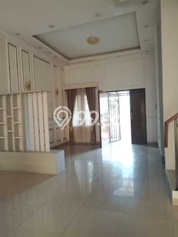 Jual Rumah Luas Megah Dengan View Cantik di Metland Puri, Jakarta Barat Jual Rumah Luas Megah Dengan View Cantik di Metland Puri, Jakarta Barat
