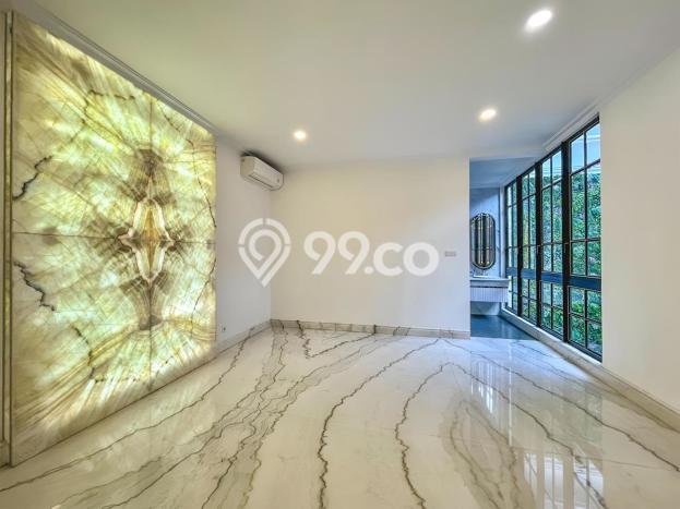 Rumah Berkualitas area Kelapa Gading, Jakarta Utara, LT 312m² LB 500m² - HARGA NEGO! Rumah Berkualitas area Kelapa Gading, Jakarta Utara, LT 312m² LB 500m² - HARGA NEGO!
