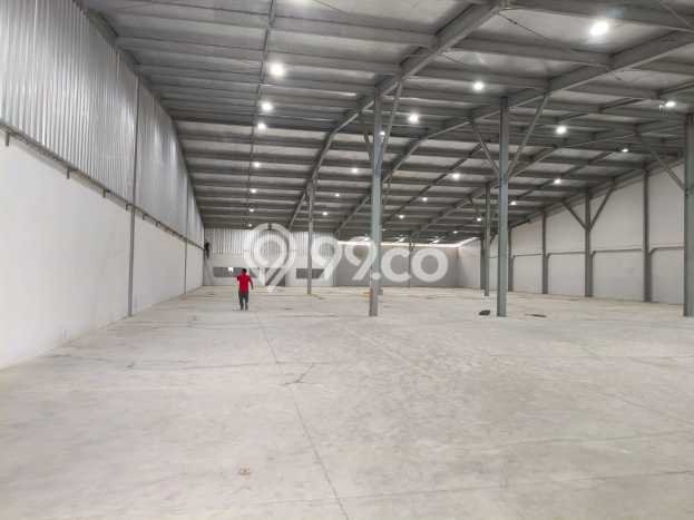 Gudang Disewa di Tangerang dengan LB 2085m2 Area Komersial Ramai Gudang Disewa di Tangerang dengan LB 2085m2 Area Komersial Ramai