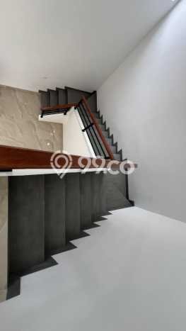 Jual Rumah Eksklusif 3 KT di Gading Serpong Pondok Hijau Golf, Tangerang Jual Rumah Eksklusif 3 KT di Gading Serpong Pondok Hijau Golf, Tangerang