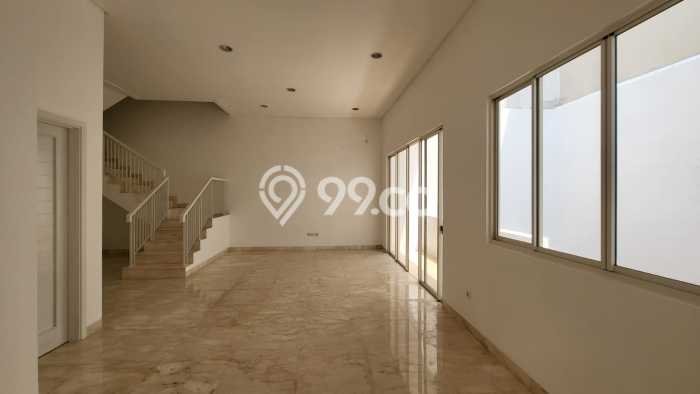 Rumah Nyaman 4 KT di Pantai Indah Kapuk, Jakarta Utara - LT 184m² Rumah Nyaman 4 KT di Pantai Indah Kapuk, Jakarta Utara - LT 184m²