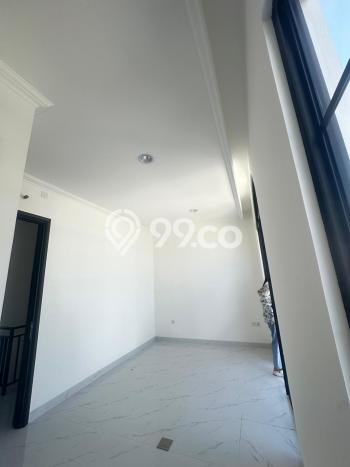 Rumah Modern 3 KT di Pantai Indah Kapuk 2 Jakarta Utara Unfurnished Rumah Modern 3 KT di Pantai Indah Kapuk 2 Jakarta Utara Unfurnished