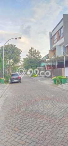 Hunian Elit LB 160m2 Siap Huni Desain Elegan di Petir, Tangerang Hunian Elit LB 160m2 Siap Huni Desain Elegan di Petir, Tangerang