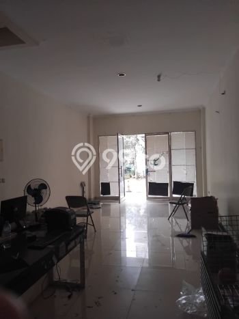 Disewakan Ruko Kawasan Premium Kawasan Cipondoh, Luas 210m2m², Siap Usaha Disewakan Ruko Kawasan Premium Kawasan Cipondoh, Luas 210m2m², Siap Usaha