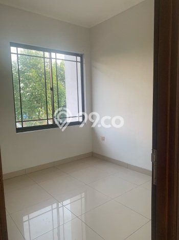 Lokasi terbaik! Rumah siap pakai disewakan di Cipondoh LB 120m2 Lokasi terbaik! Rumah siap pakai disewakan di Cipondoh LB 120m2