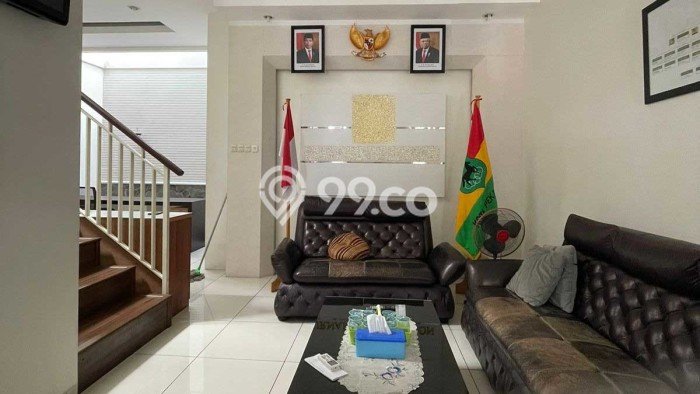 Dijual Cepat Rumah Bagus Siap Huni LB 161m2 di Marpoyan Damai, Pekanbaru Dijual Cepat Rumah Bagus Siap Huni LB 161m2 di Marpoyan Damai, Pekanbaru