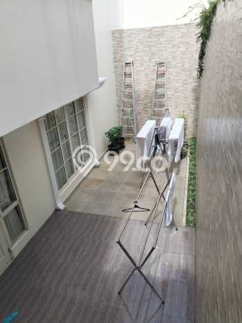Hunian Mewah Dijual LT 300m2 di Marpoyan Damai, Pekanbaru Hunian Mewah Dijual LT 300m2 di Marpoyan Damai, Pekanbaru