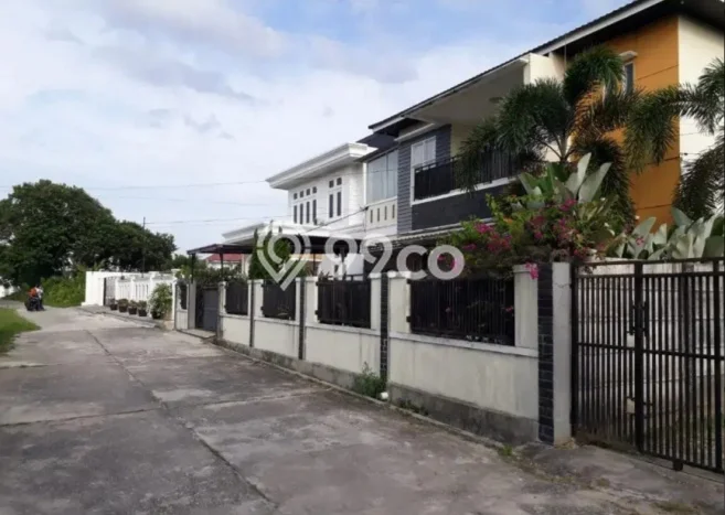 Rumah EXCLUSIVE! area Marpoyan Damai, Pekanbaru, Luas 910m2m² Bangunan 337m2m², HARGA SPESIAL Rumah EXCLUSIVE! area Marpoyan Damai, Pekanbaru, Luas 910m2m² Bangunan 337m2m², HARGA SPESIAL
