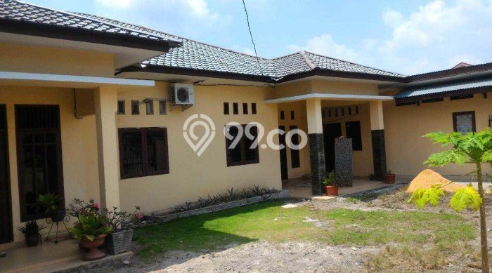 DIJUAL CEPAT! Rumah Nyaman area Payung Sekaki, Pekanbaru, LT 440m2m² LB 300m2m² Bisa Nego! DIJUAL CEPAT! Rumah Nyaman area Payung Sekaki, Pekanbaru, LT 440m2m² LB 300m2m² Bisa Nego!