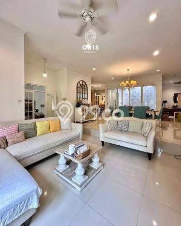 Rumah LT 198m² Semi Furnished di Lokasi Prestisius Lebak Bulus, Jakarta Selatan Rumah LT 198m² Semi Furnished di Lokasi Prestisius Lebak Bulus, Jakarta Selatan