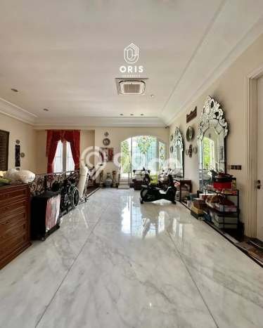 Rumah Berkualitas 6 Kamar Tidur dan 7 Kamar Mandi di Lokasi Strategis Kebayoran Baru, Jakarta Selatan Rumah Berkualitas 6 Kamar Tidur dan 7 Kamar Mandi di Lokasi Strategis Kebayoran Baru, Jakarta Selatan