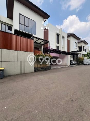 Rumah Modern di Cilandak, Jakarta Selatan, LT 160m² Bangunan 282m² Rumah Modern di Cilandak, Jakarta Selatan, LT 160m² Bangunan 282m²