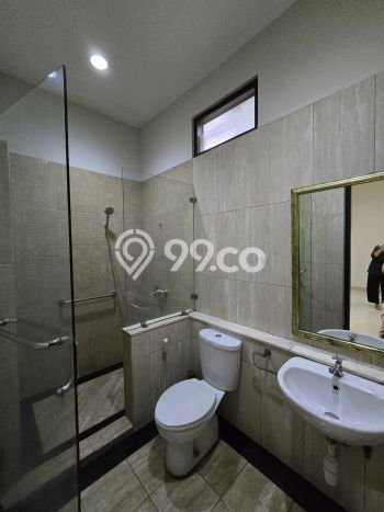 Rumah Minimalis 5 Kamar LT 155m2 di Lippo Karawaci Rumah Minimalis 5 Kamar LT 155m2 di Lippo Karawaci