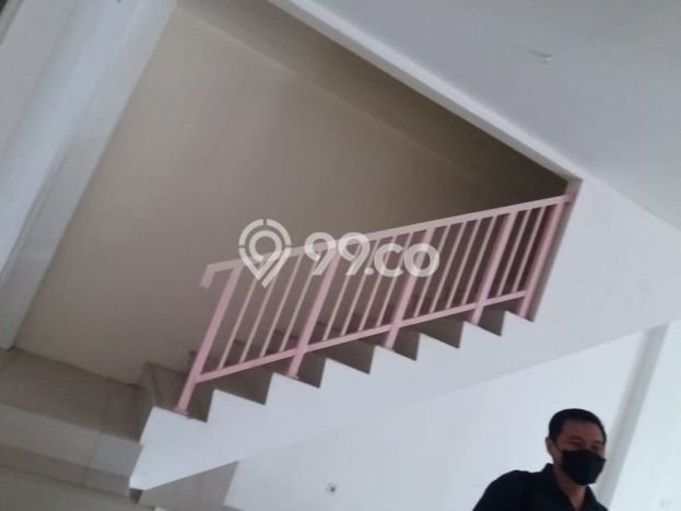 Area Ramai! Ruko Dijual di Cengkareng untuk Bisnis Luas Bangunan 202m2 Area Ramai! Ruko Dijual di Cengkareng untuk Bisnis Luas Bangunan 202m2