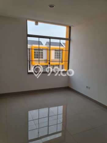 Rumah Modern 3 KT di Pantai Indah Kapuk 2 Jakarta Utara Rumah Modern 3 KT di Pantai Indah Kapuk 2 Jakarta Utara