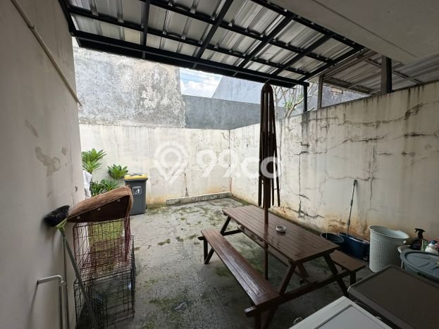 Jual Rumah Strategis Bagus Punya 2 KT di Sawangan Depok SHM Jual Rumah Strategis Bagus Punya 2 KT di Sawangan Depok SHM
