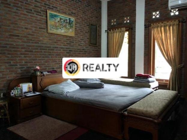 For Sale! Luxury House LT 4000m2 Desain Modern di Bojong Sari For Sale! Luxury House LT 4000m2 Desain Modern di Bojong Sari