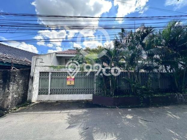 Rumah Elit Modern Tanpa Renovasi di Terogong Jakarta Selatan Rumah Elit Modern Tanpa Renovasi di Terogong Jakarta Selatan