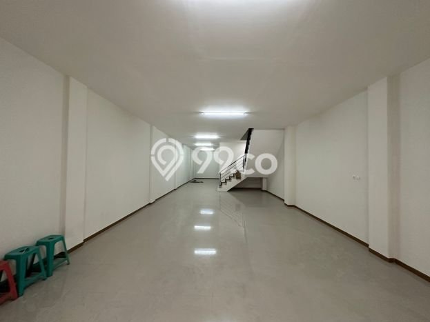 Ruko Premium Kawasan Pondok Gede, Luas 445m², Mainroad, Area Bisnis Aktif Ruko Premium Kawasan Pondok Gede, Luas 445m², Mainroad, Area Bisnis Aktif