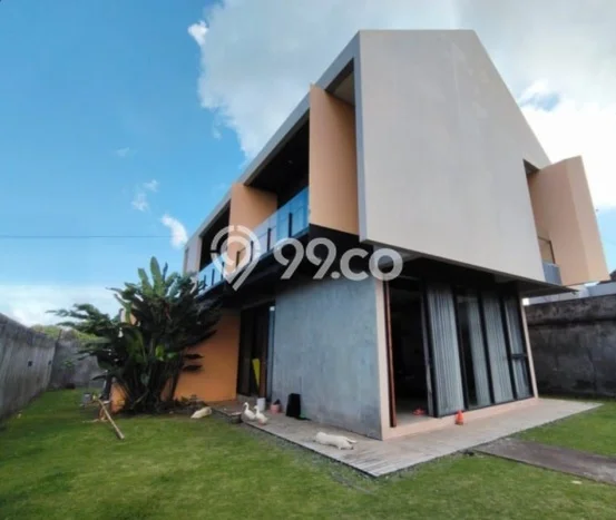 HOT DEAL! Vila Kawasan , Area 700m2m², Area Strategis HOT DEAL! Vila Kawasan , Area 700m2m², Area Strategis