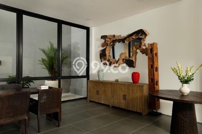 Dijual Rumah Luas Megah Dengan View Cantik di Kerobokan, Badung Dijual Rumah Luas Megah Dengan View Cantik di Kerobokan, Badung